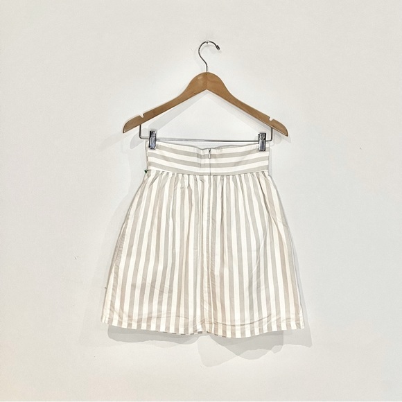 Birds of the North America skirt with beige vertical striped line. - Picture 3 of 6